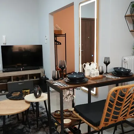 Happy Apartament Larissa